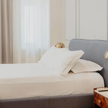 La Cle De La Maison 4* Napels