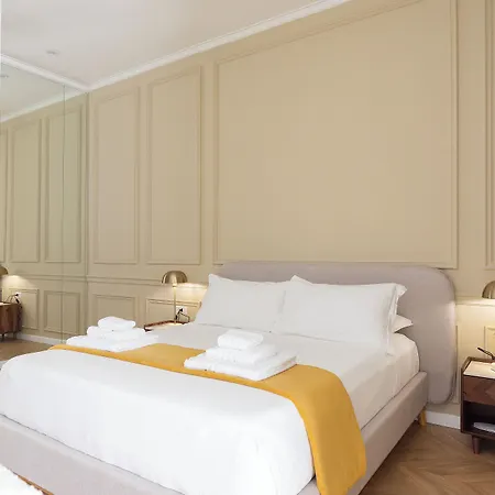 La Cle De La Maison Napels